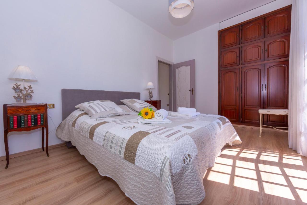 Villa Martine Au Bord Du Lac - Happy Rentals Cadrezzate Eksteriør bilde