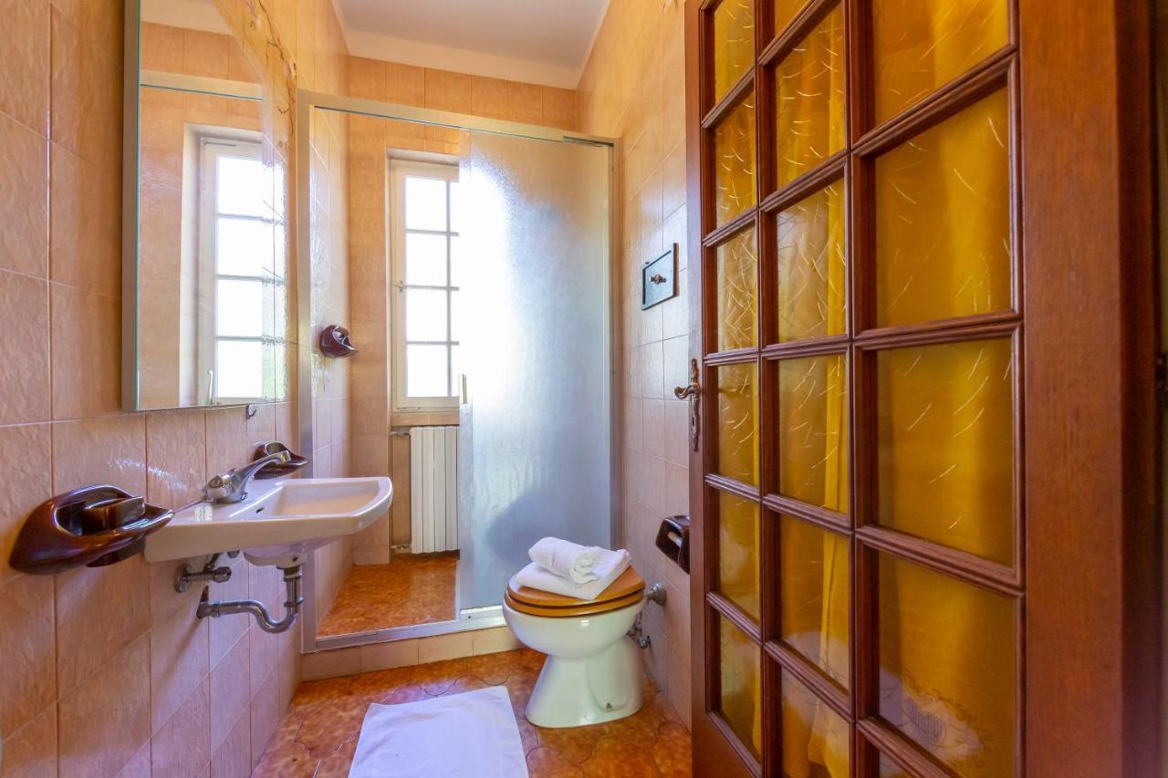 Villa Martine Au Bord Du Lac - Happy Rentals Cadrezzate Eksteriør bilde