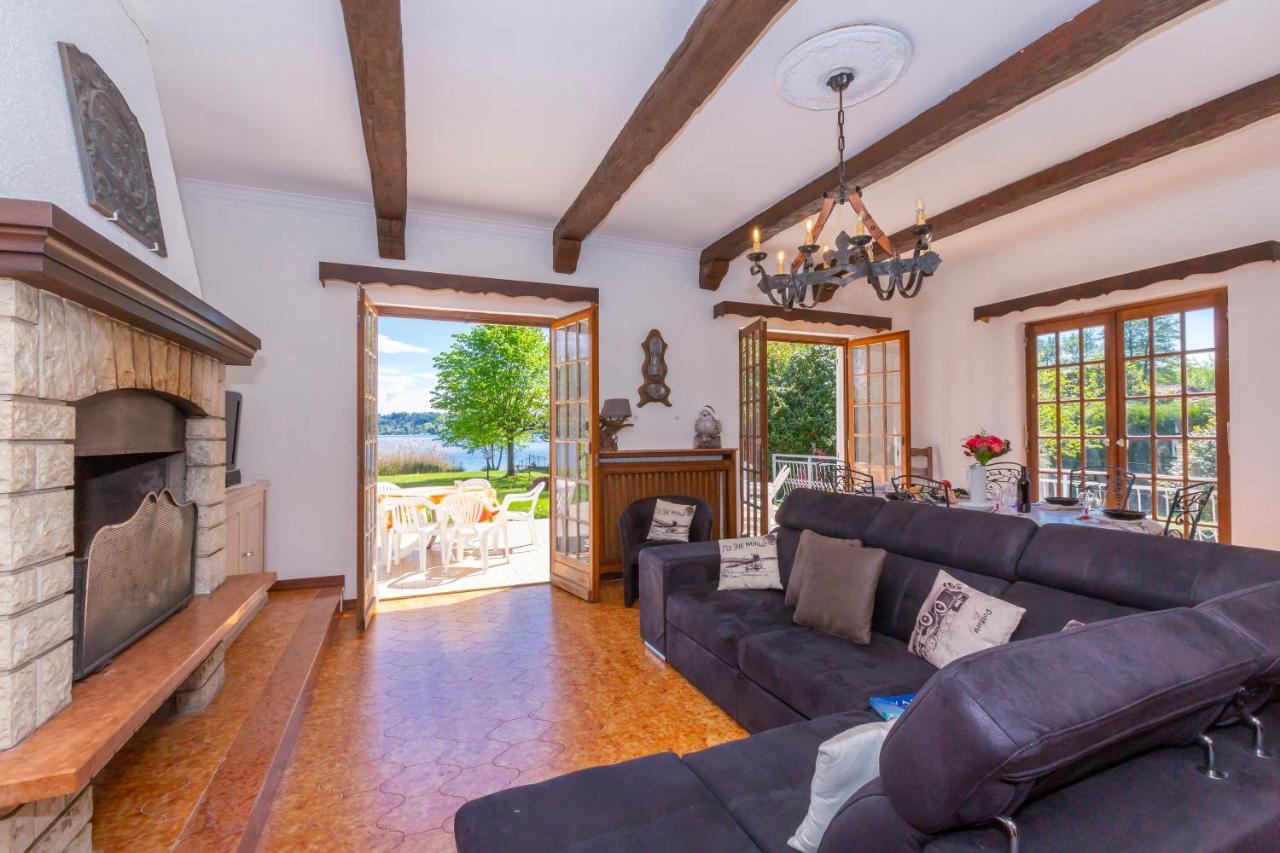 Villa Martine Au Bord Du Lac - Happy Rentals Cadrezzate Eksteriør bilde